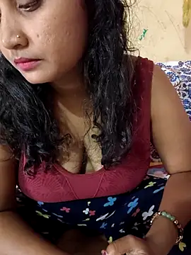 Tridha 2 online show from 04/11/26, 11:47