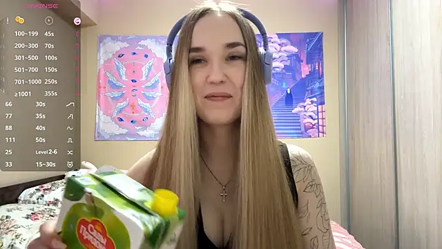 DenitaSpace online show from 03/31/26, 02:17