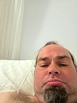 Snapshot of RickErtler chatting on 04/02/26, 06:33 RickErtler online show from 04/02/26, 06:33