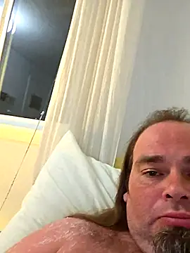 Snapshot of RickErtler chatting on 04/11/26, 08:07 RickErtler online show from 04/11/26, 08:07