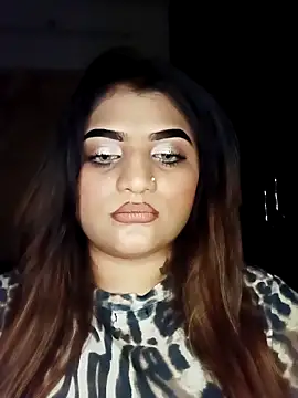 Sanaya Gil online show from 04/17/26, 06:00