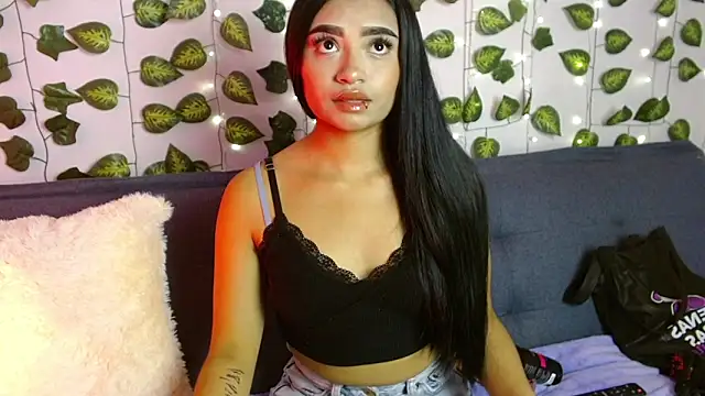 angie boo1 online show from 03/25/26, 12:05