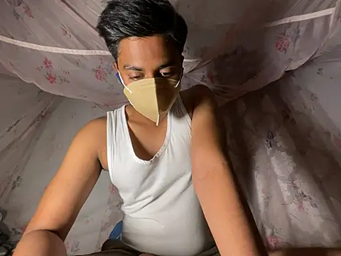 Snapshot of sinner2511 chatting on 03/29/26, 03:56 sinner2511 online show from 03/29/26, 03:56