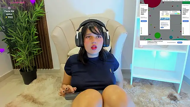 mia jonnes18 online show from 03/29/26, 05:35