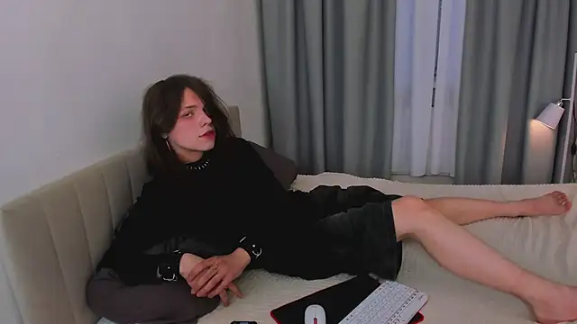 Louis Hayes online show from 04/12/26, 04:01