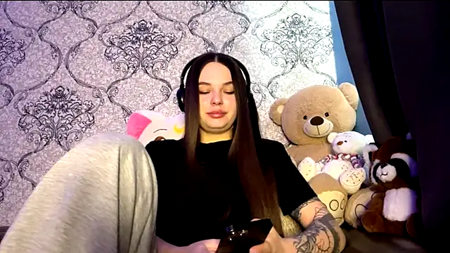 ThedaStrevell online show from 03/29/26, 07:08