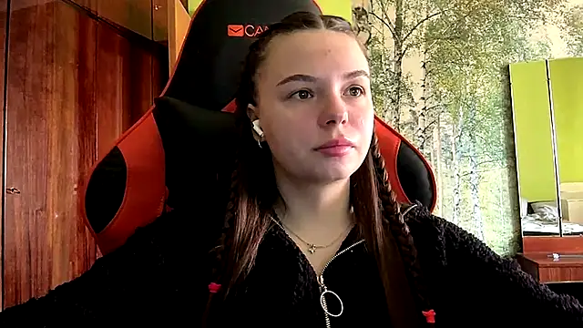 ThedaStrevell online show from 03/31/26, 09:10