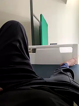 B S0051 online show from 04/23/26, 10:14