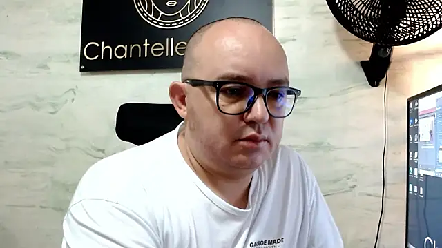 maximo daddy online show from 05/12/26, 12:24