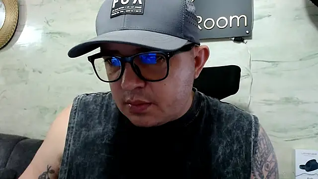 maximo daddy online show from 05/23/26, 01:44