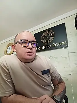 maximo daddy online show from 05/25/26, 04:57