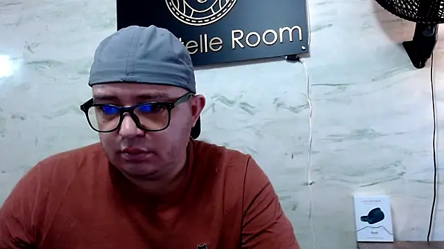 maximo daddy online show from 05/26/26, 12:45