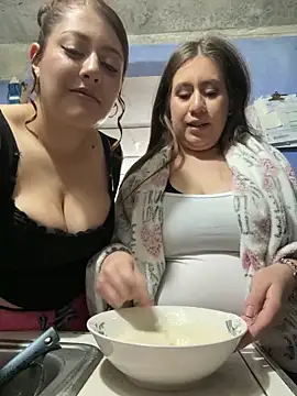 Snapshot of Amber_rosse_outdoors chatting on 04/03/26, 03:04 Amber rosse outdoors online show from 04/03/26, 03:04