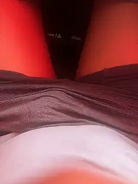 Snapshot of Kadenj92 chatting on 04/06/26, 08:37 Kadenj92 online show from 04/06/26, 08:37