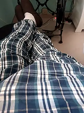 DanTrov79 online show from 04/15/26, 09:05