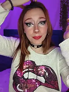 Amber prada online show from 06/18/26, 12:33