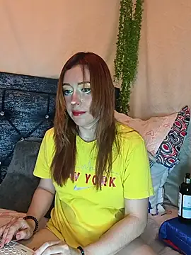 Amber prada online show from 06/25/26, 12:32