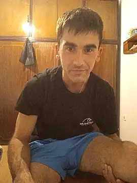 Snapshot of Tomasselo chatting on 03/31/26, 02:46 Tomasselo online show from 03/31/26, 02:46