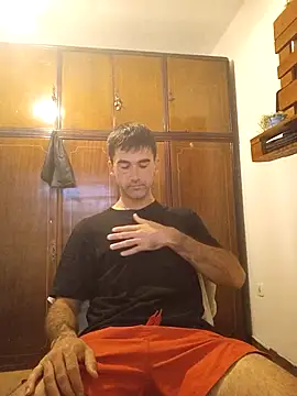 Snapshot of Tomasselo chatting on 04/01/26, 05:32 Tomasselo online show from 04/01/26, 05:32