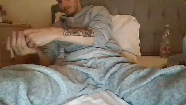 feetlovrr94 online show from 03/26/26, 01:22