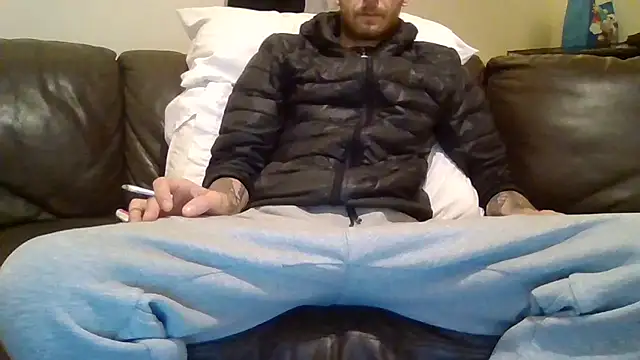 feetlovrr94 online show from 04/09/26, 10:37