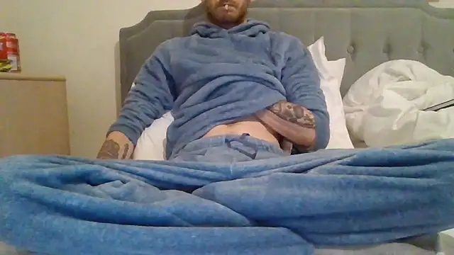 feetlovrr94 online show from 04/10/26, 11:09