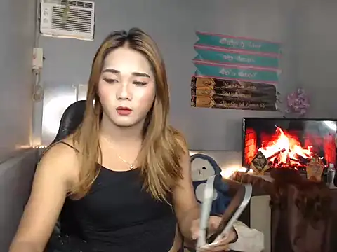 fuckercumm online show from 04/14/26, 12:27