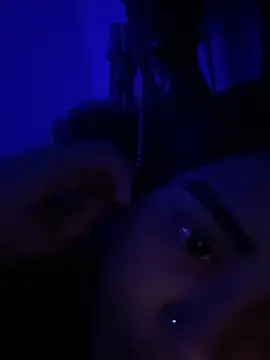 Snapshot of Valerials chatting on 04/07/26, 07:31 Valerials online show from 04/07/26, 07:31