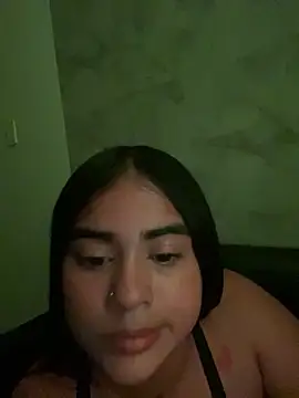 Snapshot of Valerials chatting on 04/09/26, 06:52 Valerials online show from 04/09/26, 06:52