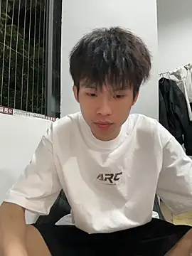 zzzzppp3 online show from 05/24/26, 01:16