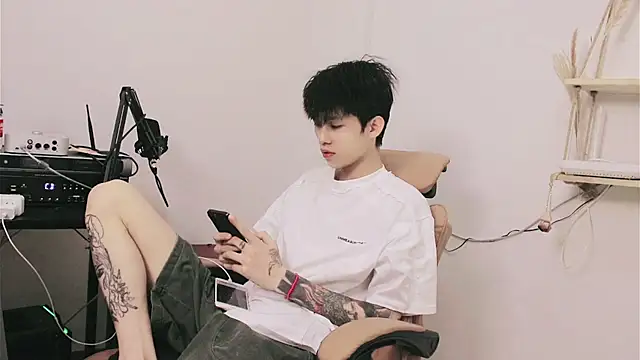 zzzzppp3 online show from 07/02/26, 05:24