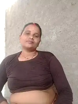 Shivani09900 online show from 06/09/26, 02:56