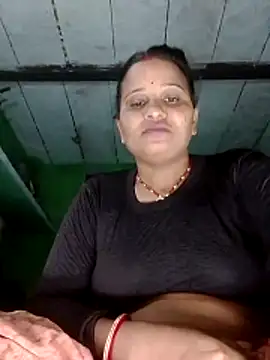 Shivani09900 online show from 06/15/26, 08:33