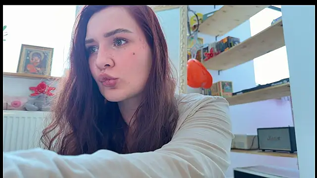 Snapshot of AurikTrix chatting on 03/24/26, 02:38 AurikTrix online show from 03/24/26, 02:38