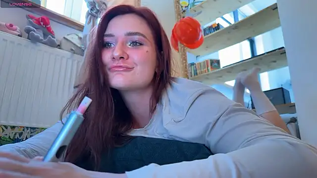 Snapshot of AurikTrix chatting on 03/27/26, 12:38 AurikTrix online show from 03/27/26, 12:38