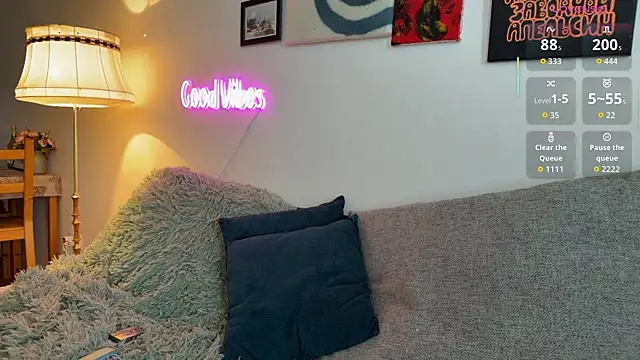 Snapshot of AurikTrix chatting on 04/02/26, 09:51 AurikTrix online show from 04/02/26, 09:51