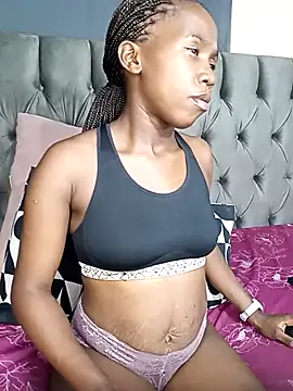 Cybil Hearts online show from 04/03/26, 08:40