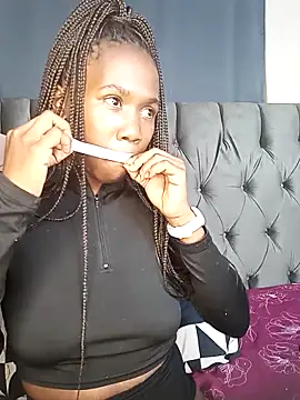 Cybil Hearts online show from 04/07/26, 08:09