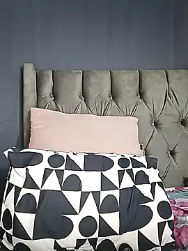 Cybil Hearts online show from 04/09/26, 03:50