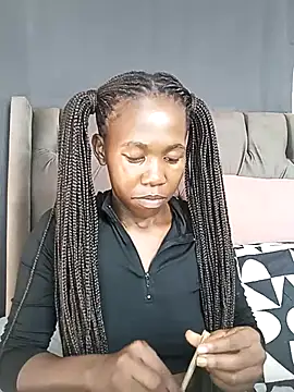 Cybil Hearts online show from 04/11/26, 08:07