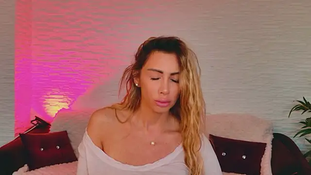 AngelWooW online show from 03/27/26, 05:46