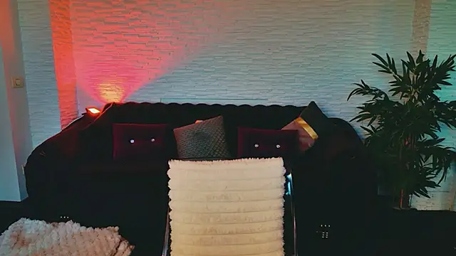 AngelWooW online show from 04/07/26, 04:57