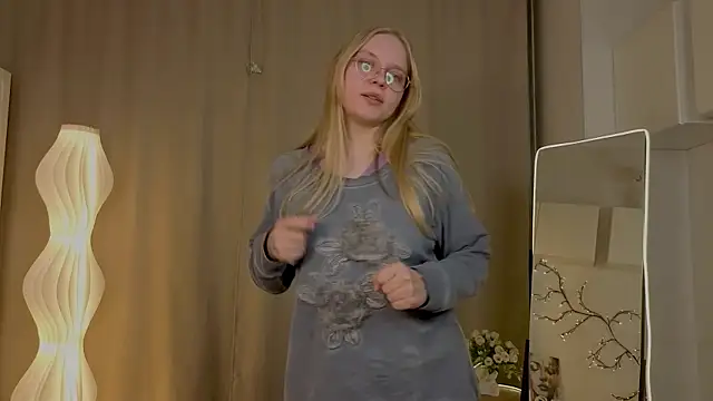 AlicaCohill online show from 04/02/26, 07:11