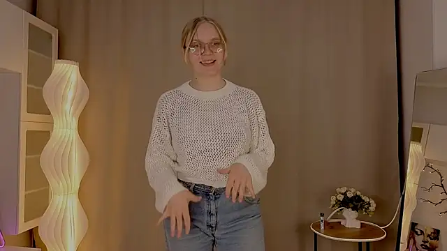 AlicaCohill online show from 04/08/26, 07:03