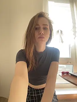 Snapshot of Mary_Smitty chatting on 04/06/26, 04:21 Mary Smitty online show from 04/06/26, 04:21