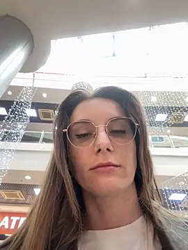 Snapshot of FReyja_44 chatting on 03/25/26, 10:32 FReyja 44 online show from 03/25/26, 10:32