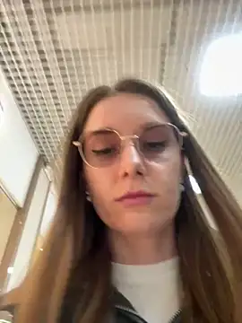 Snapshot of FReyja_44 chatting on 03/26/26, 10:21 FReyja 44 online show from 03/26/26, 10:21