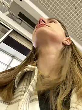 Snapshot of FReyja_44 chatting on 04/05/26, 07:38 FReyja 44 online show from 04/05/26, 07:38