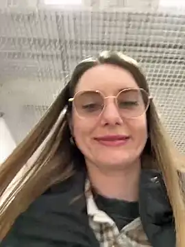 Snapshot of FReyja_44 chatting on 04/11/26, 08:40 FReyja 44 online show from 04/11/26, 08:40