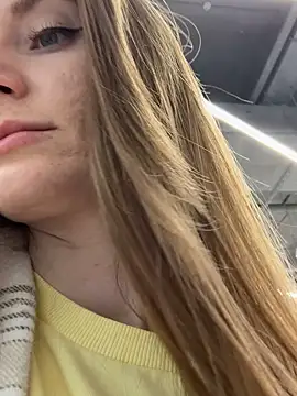 Snapshot of FReyja_44 chatting on 04/16/26, 07:09 FReyja 44 online show from 04/16/26, 07:09